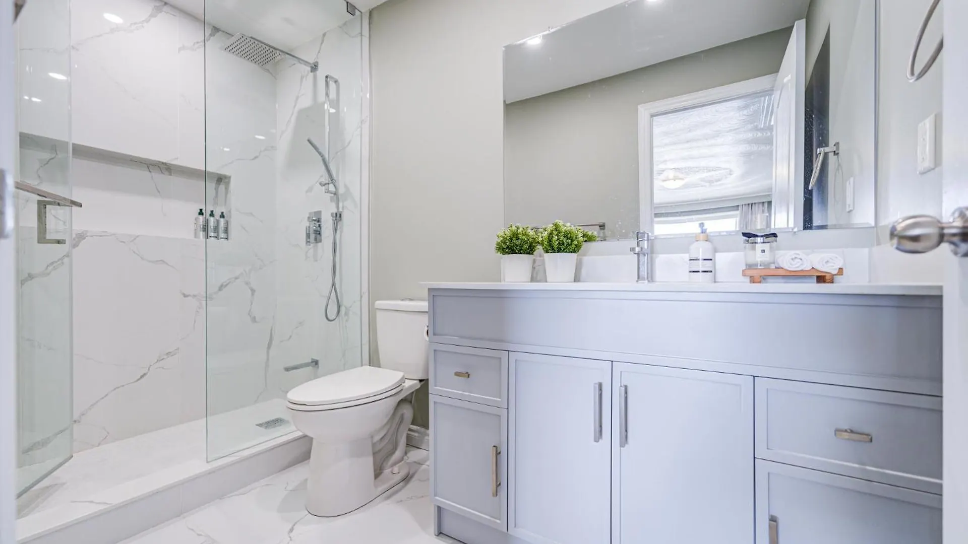 Nest In The Orchard--Cozy Room تورونتو