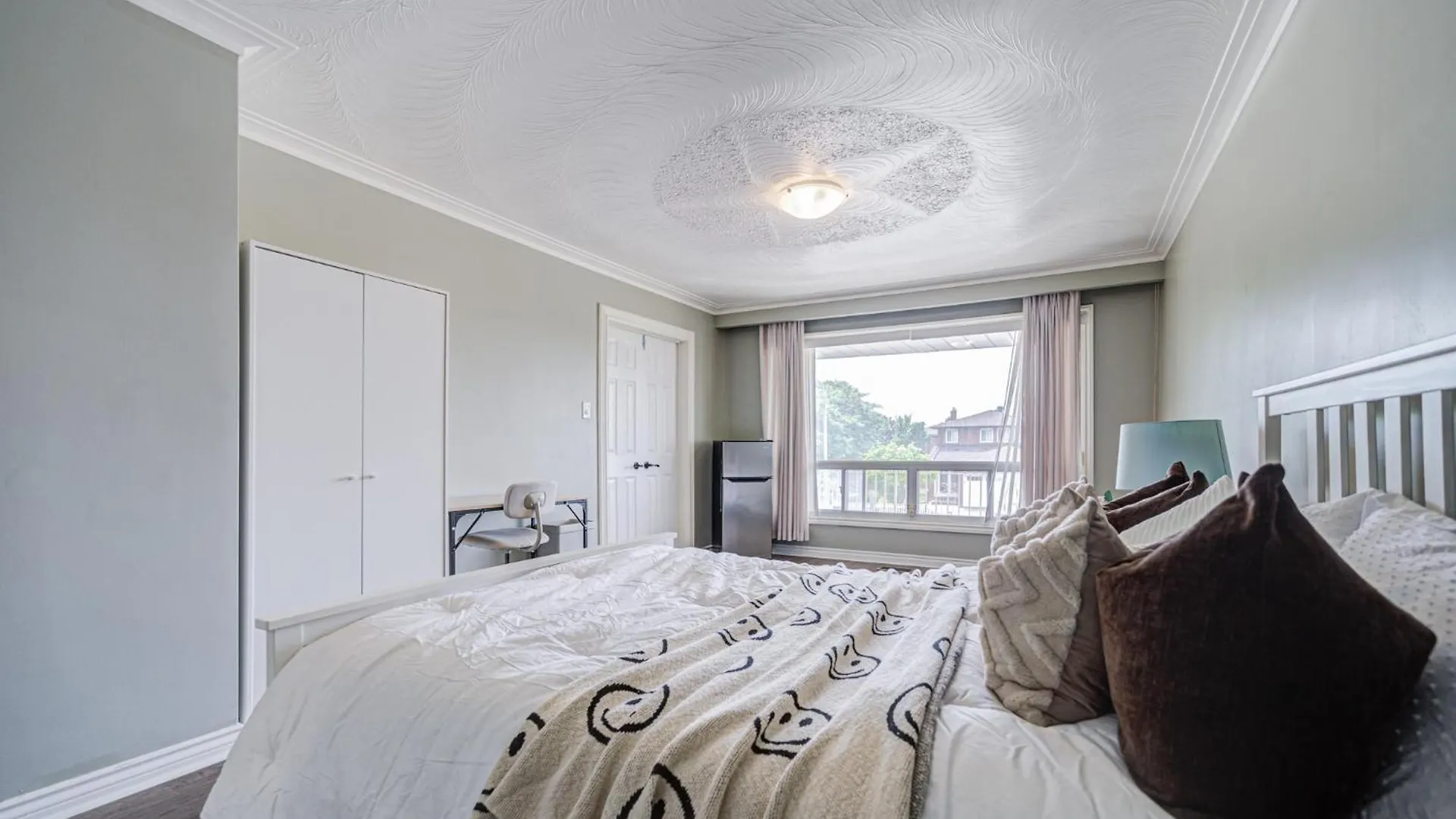 Nest In The Orchard--Cozy Room تورونتو 0*,  كندا